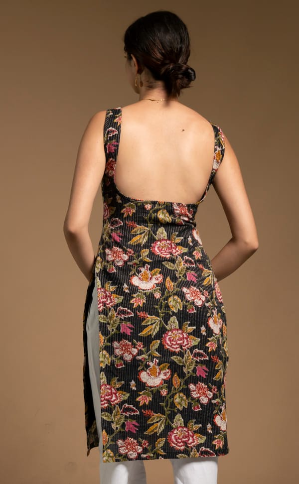 DSC04867 Mehek Long (Black Floral)