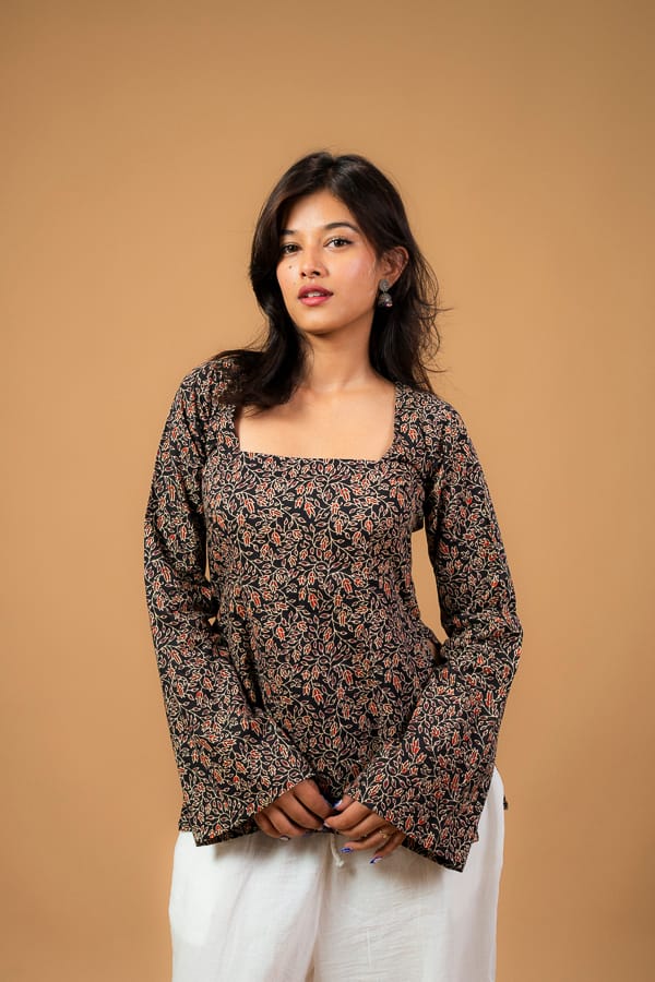 Laila (Black Floral, Deep Back)