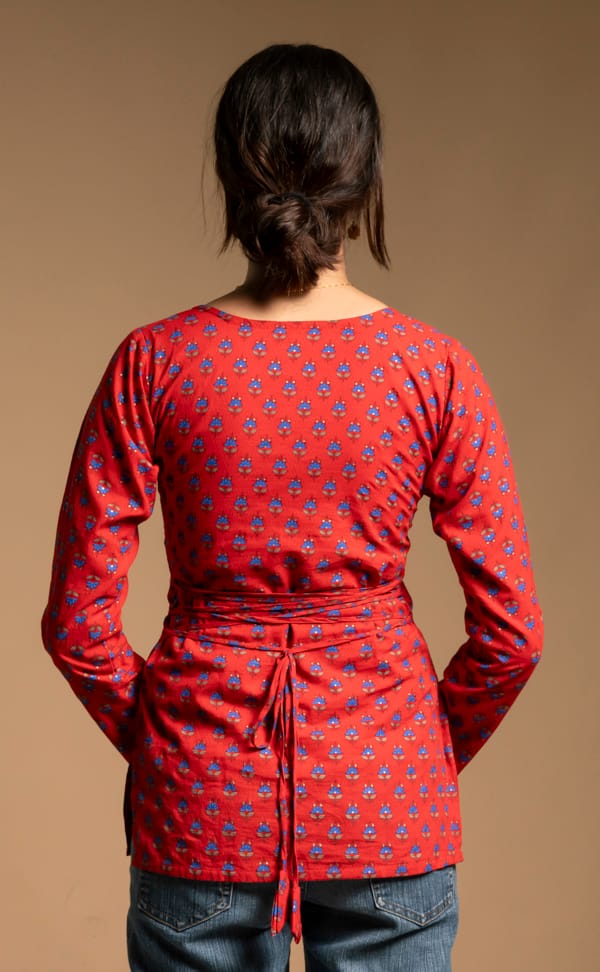 DSC04836 Mahi (Red, V-neck)