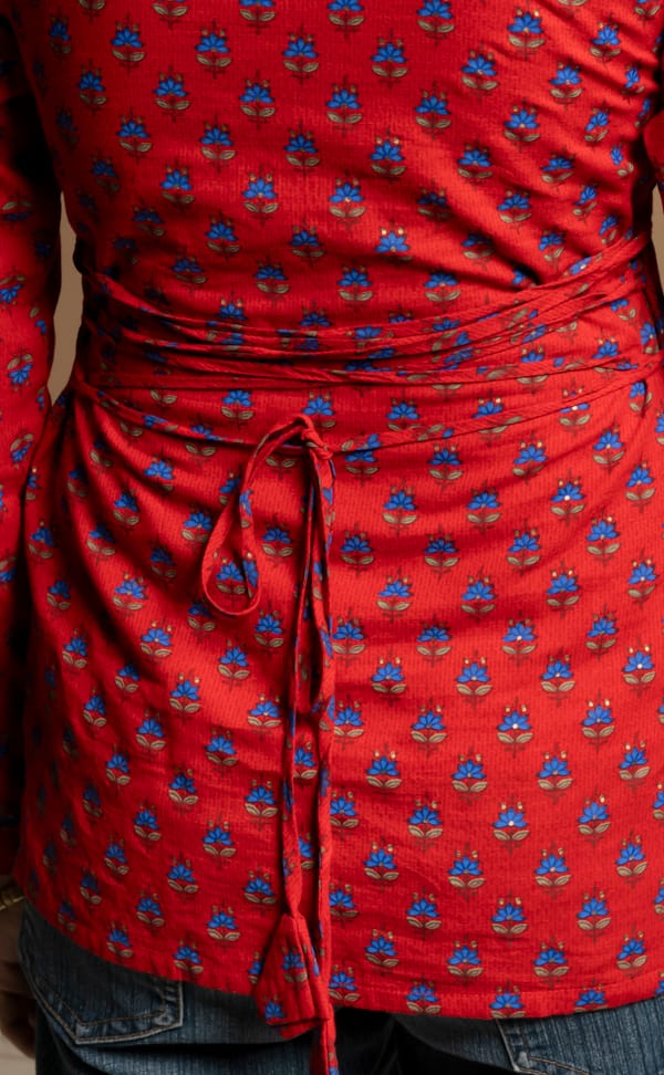 DSC04839 Mahi (Red, V-neck)