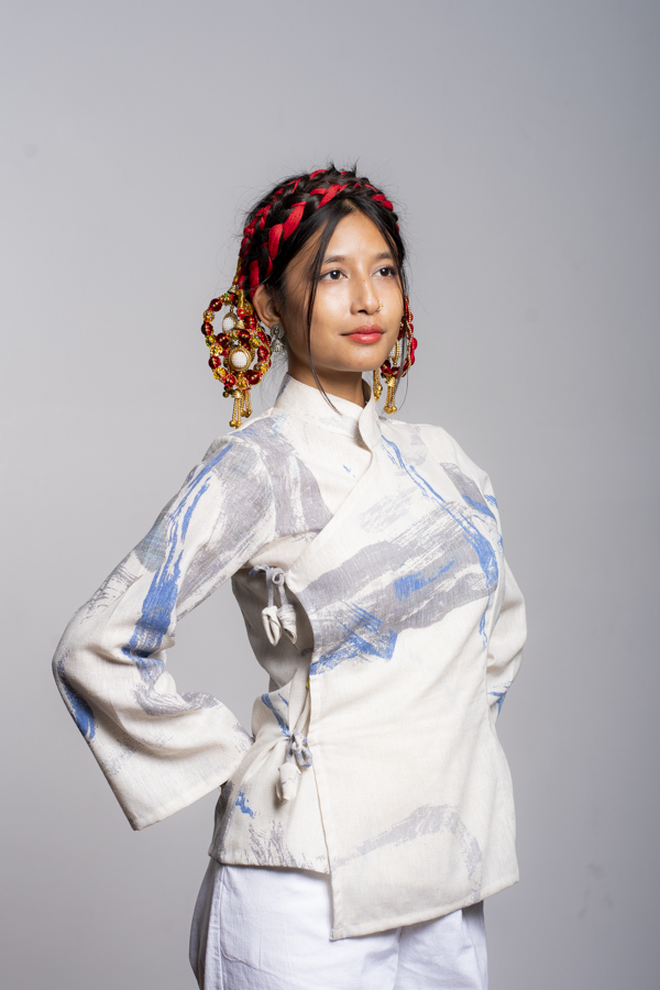 DSC07970 Maichang White Floral (Chaubandi)