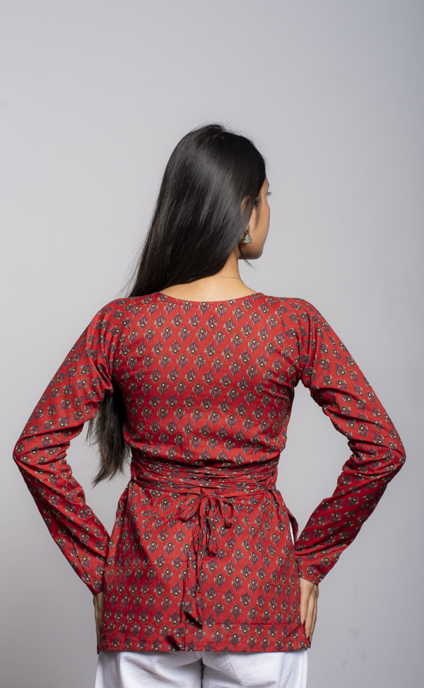 DSC08055 Chameli (Red V-neck)