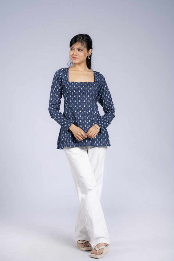 DSC08410 Nila ( Blue )