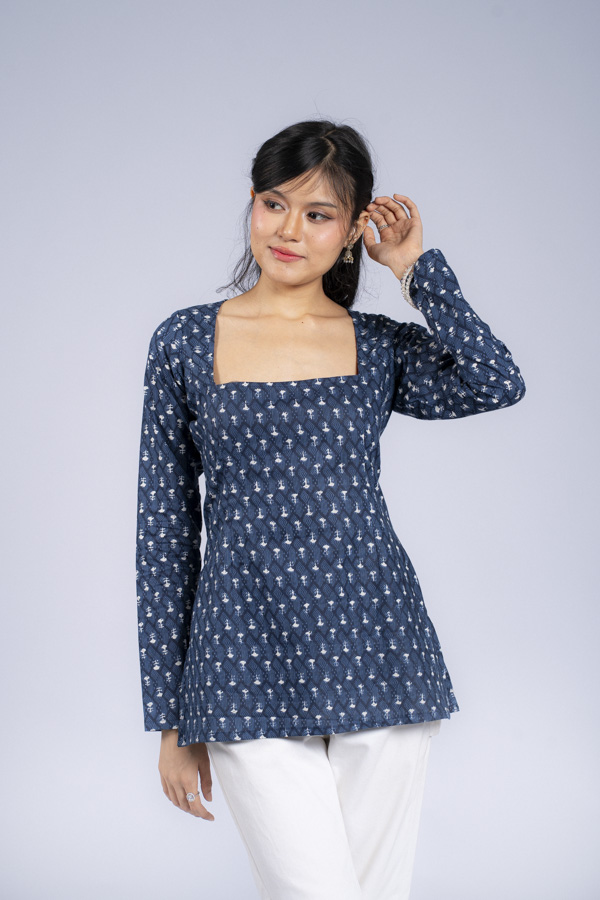 DSC08436 Nila ( Blue )