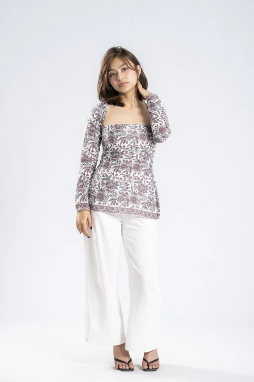 Noor (Full Sleeve Square Neck)