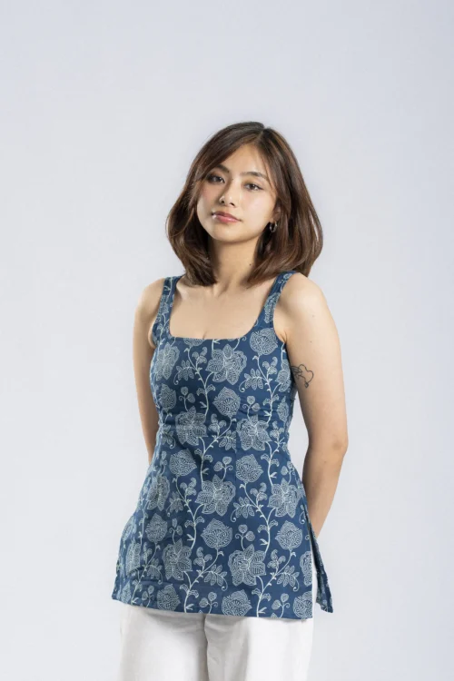 Bella (Blue)
