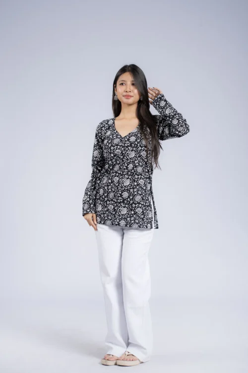 Dripti ( Black Floral )