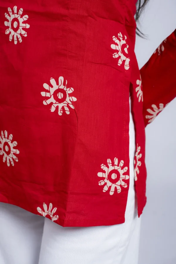 Saya ( Red )