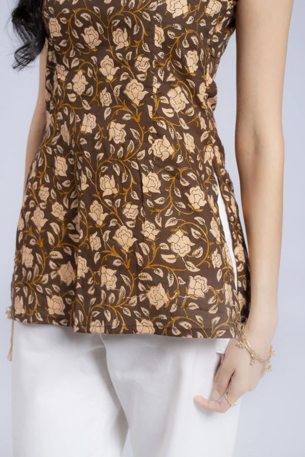 Kat ( Brown Floral )