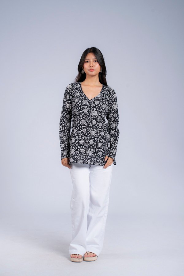 DSC07906 Dripti ( Black Floral )