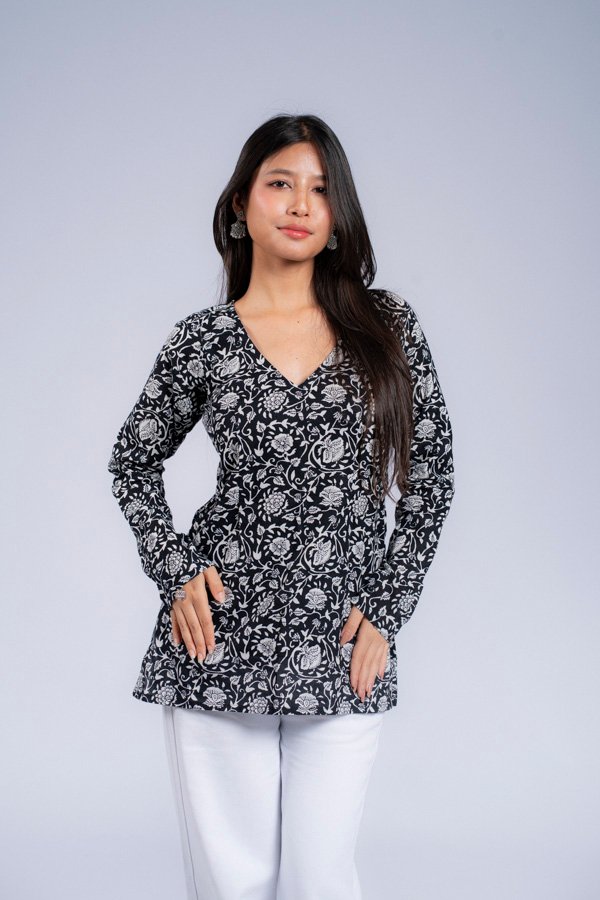 DSC07926 Dripti ( Black Floral )