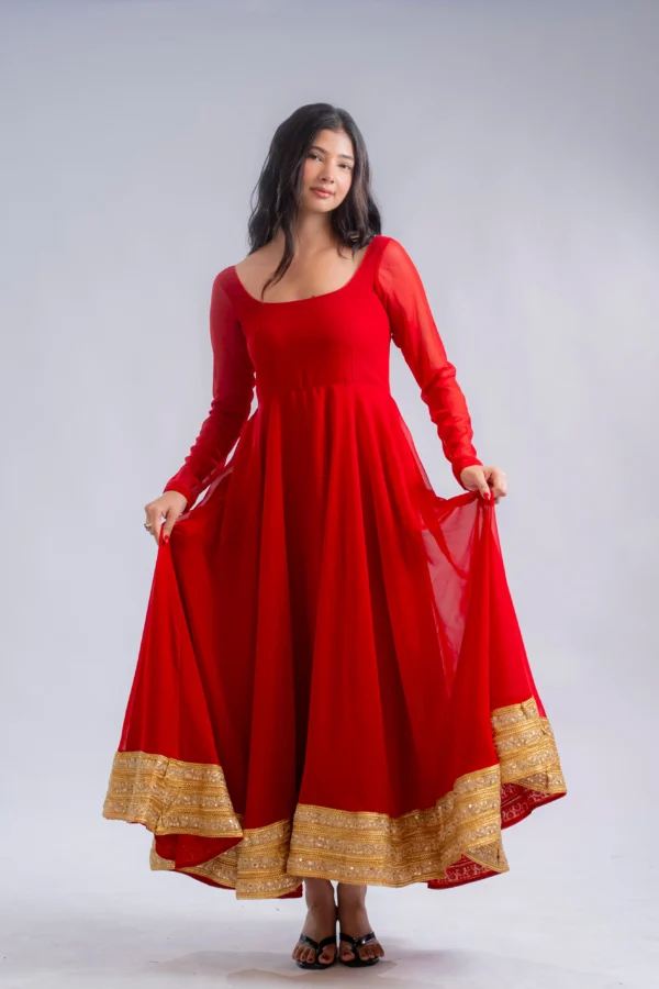 140 Kiara ( Red )