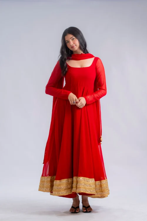 Kiara ( Red )