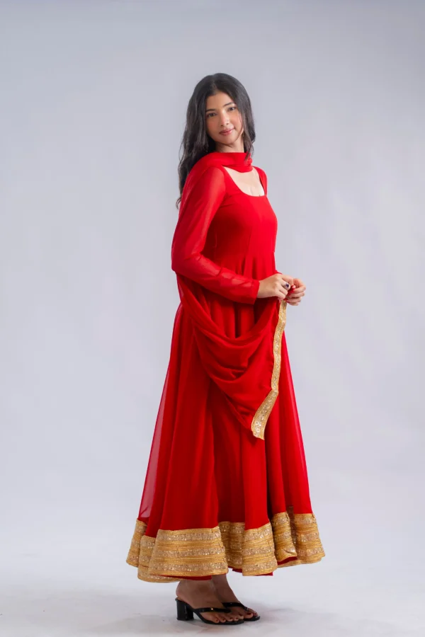 148 Kiara ( Red )